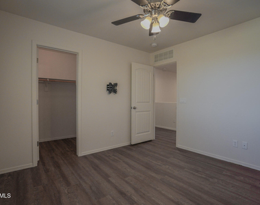 10225 W Camelback Road - Photo Thumbnail 14