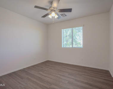 10225 W Camelback Road - Photo Thumbnail 13