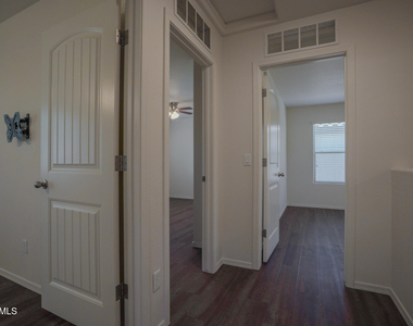 10225 W Camelback Road - Photo Thumbnail 12
