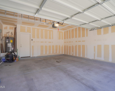 10225 W Camelback Road - Photo Thumbnail 28