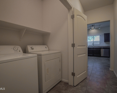 10225 W Camelback Road - Photo Thumbnail 11