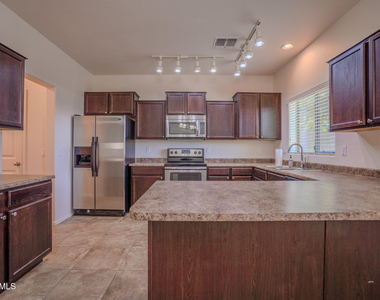 10225 W Camelback Road - Photo Thumbnail 7