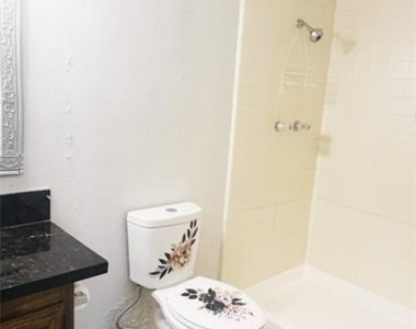 4805 Woodruff Drive - Photo Thumbnail 7