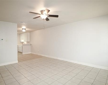 5638 Marina Drive - Photo Thumbnail 15