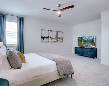 9616 Sullivan Lane - Photo Thumbnail 15