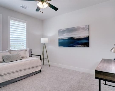 9616 Sullivan Lane - Photo Thumbnail 21