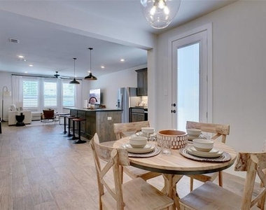 9616 Sullivan Lane - Photo Thumbnail 12