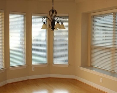 7329 Canadian Drive - Photo Thumbnail 5