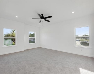 3720 Washington Street - Photo Thumbnail 10