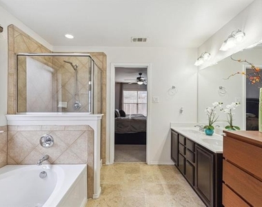 5944 Snow Creek Drive - Photo Thumbnail 10