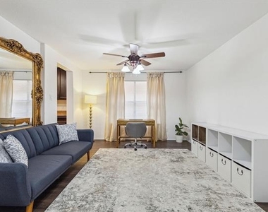 5944 Snow Creek Drive - Photo Thumbnail 7