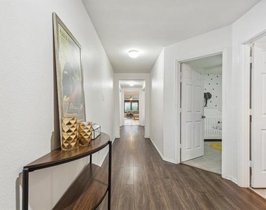 5944 Snow Creek Drive - Photo Thumbnail 4
