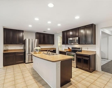 5944 Snow Creek Drive - Photo Thumbnail 6