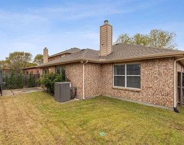 5944 Snow Creek Drive - Photo Thumbnail 3