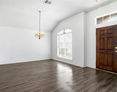 3215 Elmwood Drive - Photo Thumbnail 1