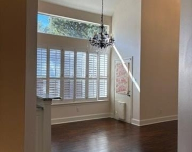 5357 Gatesworth Lane - Photo Thumbnail 5