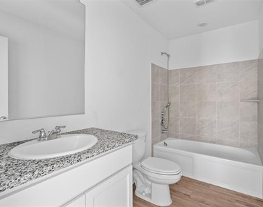 1436 Mahogany Lane - Photo Thumbnail 11