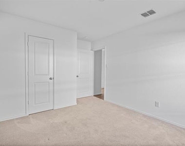 1436 Mahogany Lane - Photo Thumbnail 13