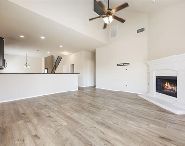 1445 Bateman Lane - Photo Thumbnail 13