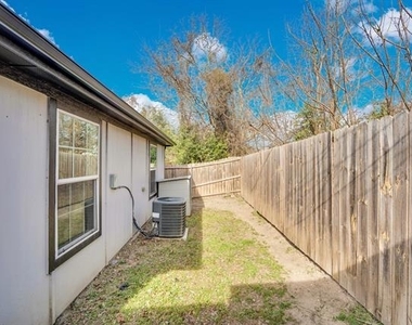 113 Frierson Street - Photo Thumbnail 15