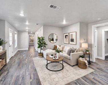 113 Frierson Street - Photo Thumbnail 6