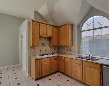 9726 Windy Hollow Drive - Photo Thumbnail 26