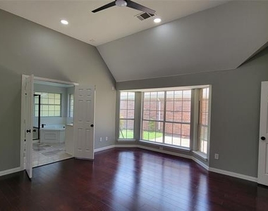 9726 Windy Hollow Drive - Photo Thumbnail 16