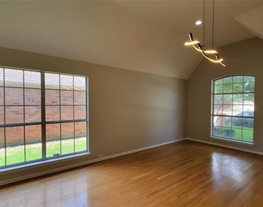 9726 Windy Hollow Drive - Photo Thumbnail 24