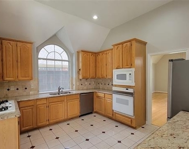 9726 Windy Hollow Drive - Photo Thumbnail 4