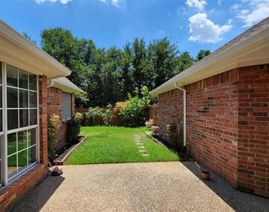 9726 Windy Hollow Drive - Photo Thumbnail 27