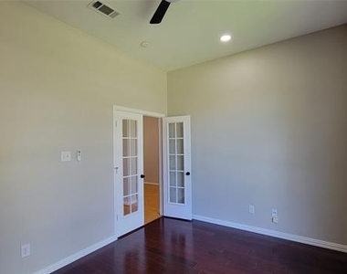 9726 Windy Hollow Drive - Photo Thumbnail 8