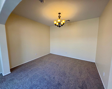 16126 W Meade Lane - Photo Thumbnail 7