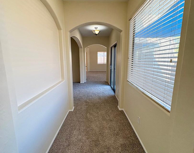 16126 W Meade Lane - Photo Thumbnail 8