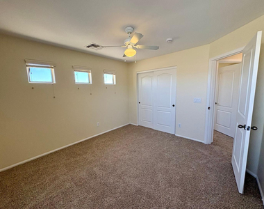 16126 W Meade Lane - Photo Thumbnail 29
