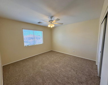 16126 W Meade Lane - Photo Thumbnail 30