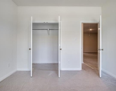 8980 Samara Street - Photo Thumbnail 20