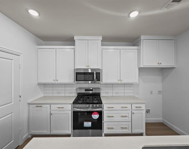 8980 Samara Street - Photo Thumbnail 25