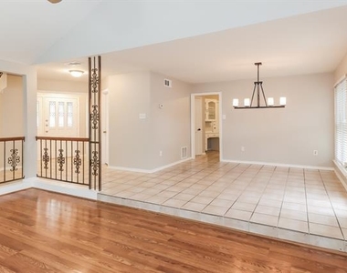 1105 Carrington Court - Photo Thumbnail 3