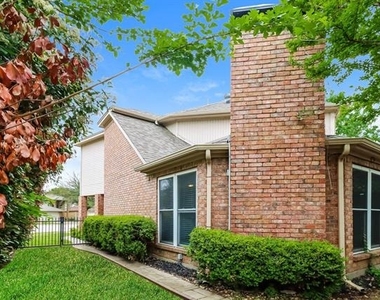 1105 Carrington Court - Photo Thumbnail 14