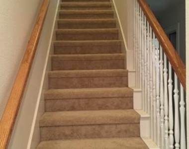 4206 Mustang Avenue - Photo Thumbnail 5