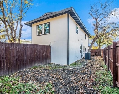 408 Dawson Circle - Photo Thumbnail 21