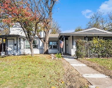 408 Dawson Circle - Photo Thumbnail 1