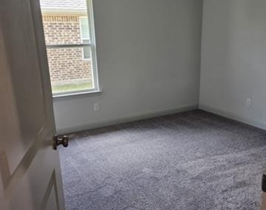 1208 Castiglione Lane - Photo Thumbnail 13