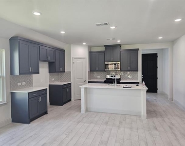 1208 Castiglione Lane - Photo Thumbnail 2
