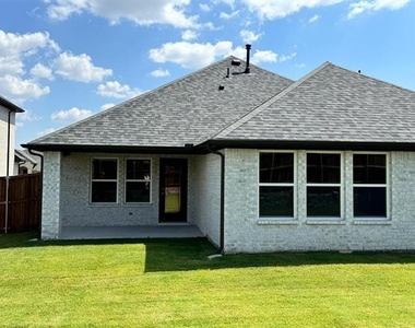 1208 Castiglione Lane - Photo Thumbnail 16