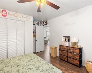 507 E Clifton Street - Photo Thumbnail 10