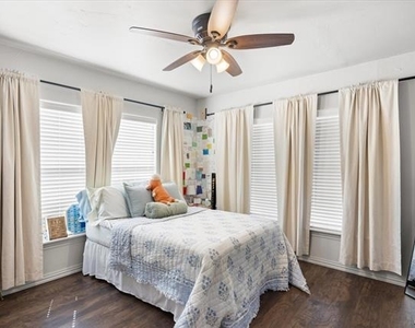 507 E Clifton Street - Photo Thumbnail 13