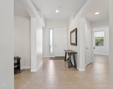 26455 N 115th Street - Photo Thumbnail 5