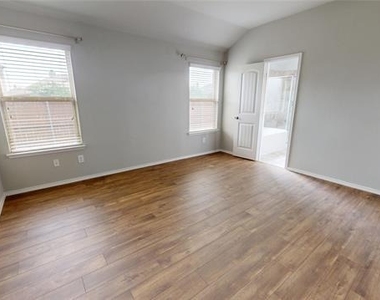 3101 Buckthorn Street - Photo Thumbnail 13