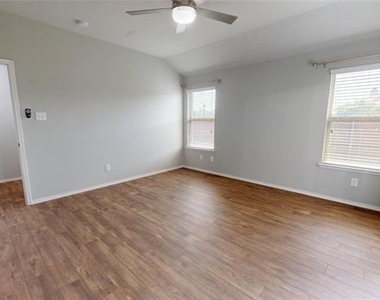 3101 Buckthorn Street - Photo Thumbnail 14
